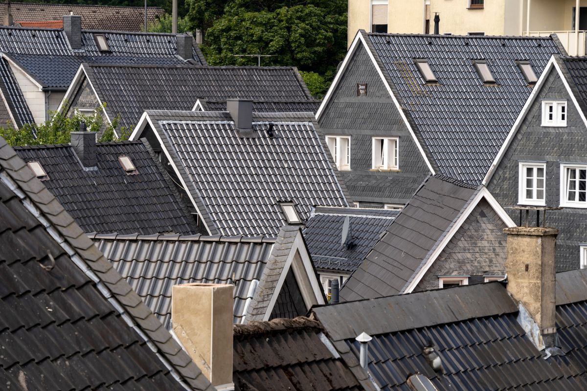 Artisan Couvreur Chelles 77 M.violet, chantier de couvreur zingueur à Chelles