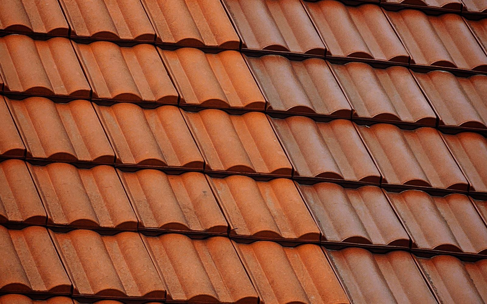 Artisan Couvreur Chelles 77 M.violet, chantier de couvreur zingueur à Chelles